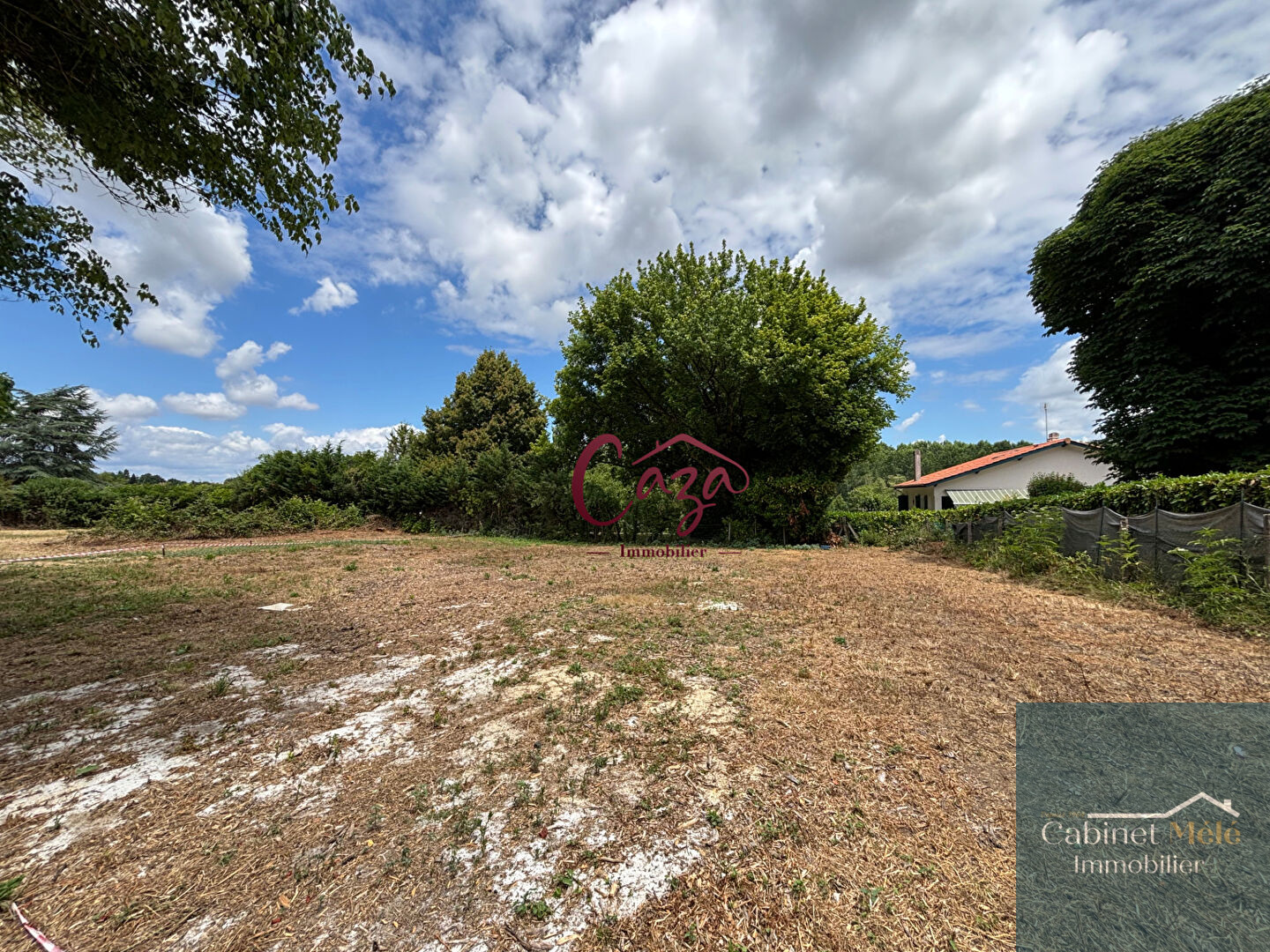 Terrain camarsac 933 m2 · 139 000 €